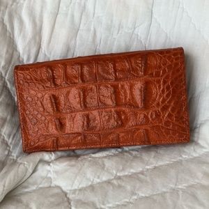 Veari alligator leather wallet